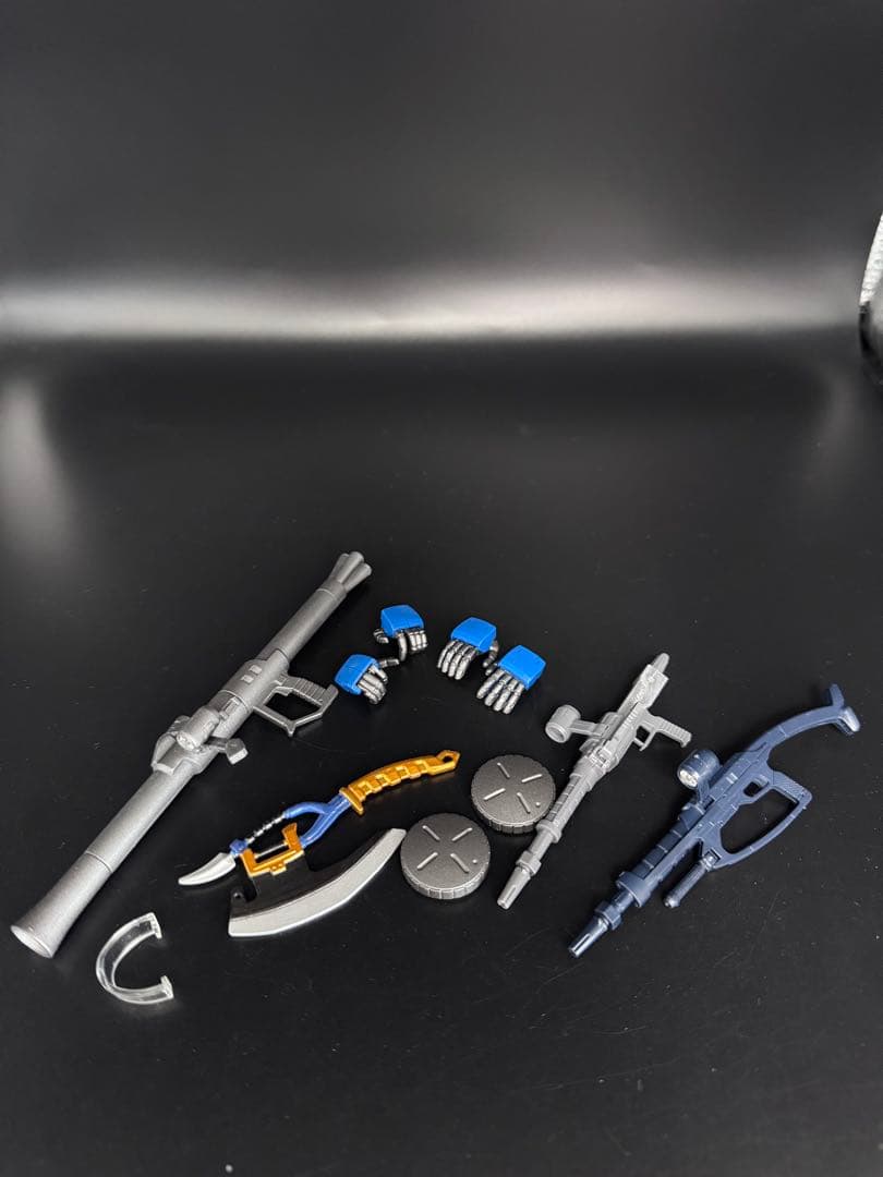 全塗装完成品 1/100 MG ザクI （ランバラル専用機）