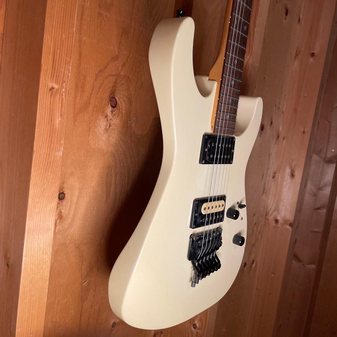 【ケース付き】Kramer クレイマー エレキギター バナナヘッド