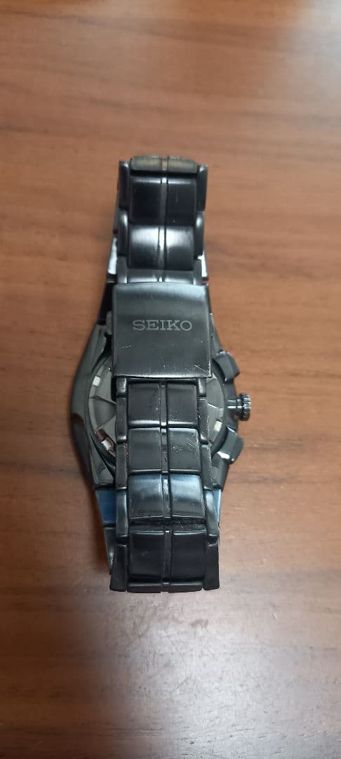 SEIKO 腕時計 黒　7T62-0ED0