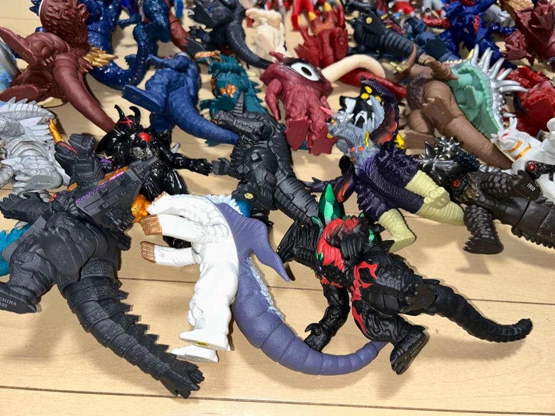 ウルトラマン　怪獣　フィギュア　セット 約50体 ソフビ　ギンガスパーク　ライブ