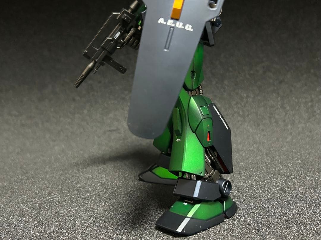 MG ネモ　マットキャンディーグラデーション塗装完成品