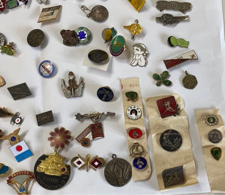 ピンバッジ　バッジ　まとめ売り　コレクション