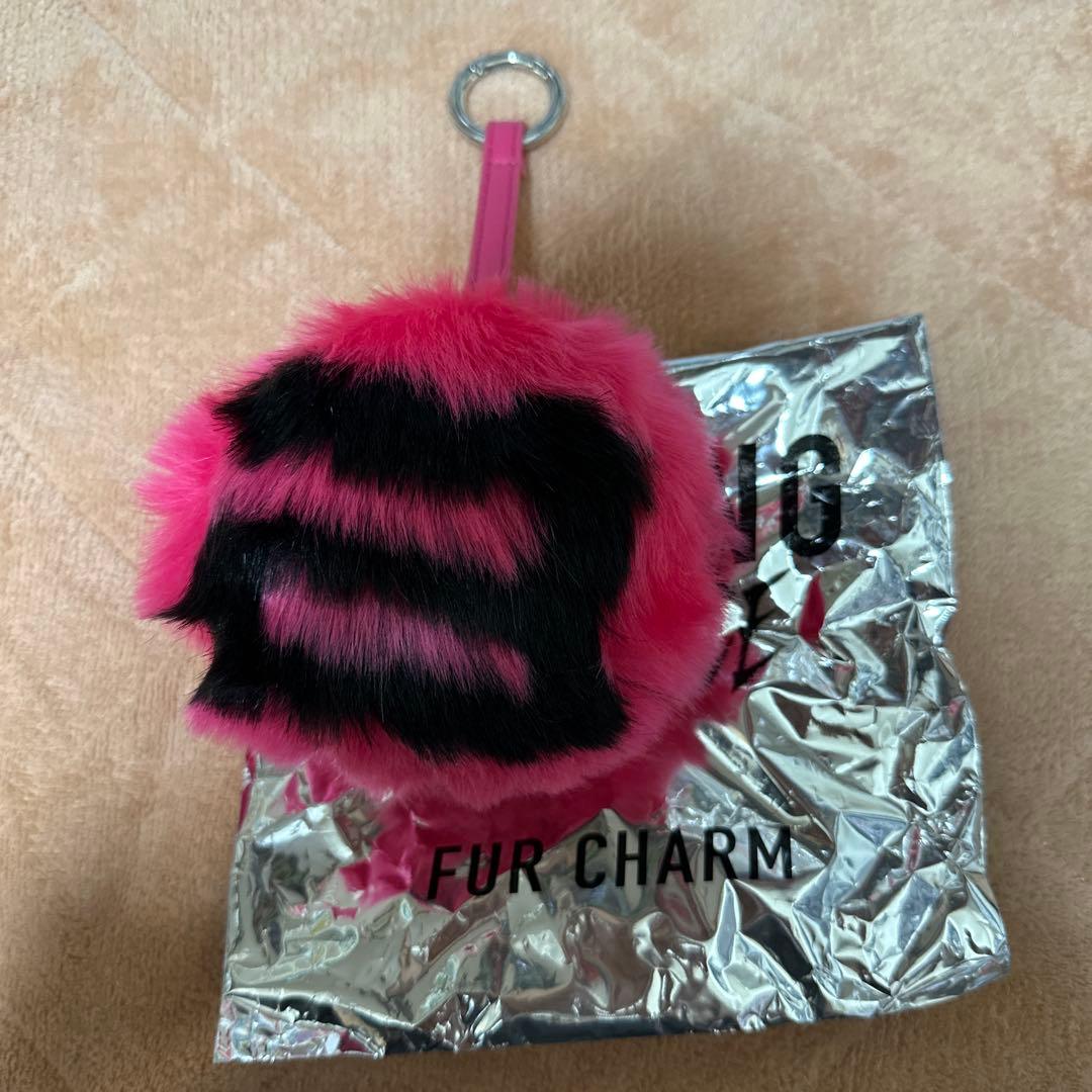 【最終価格❣️】ラス1点❣️BIGBANG ファーチャーム ジヨン G-DRAGON