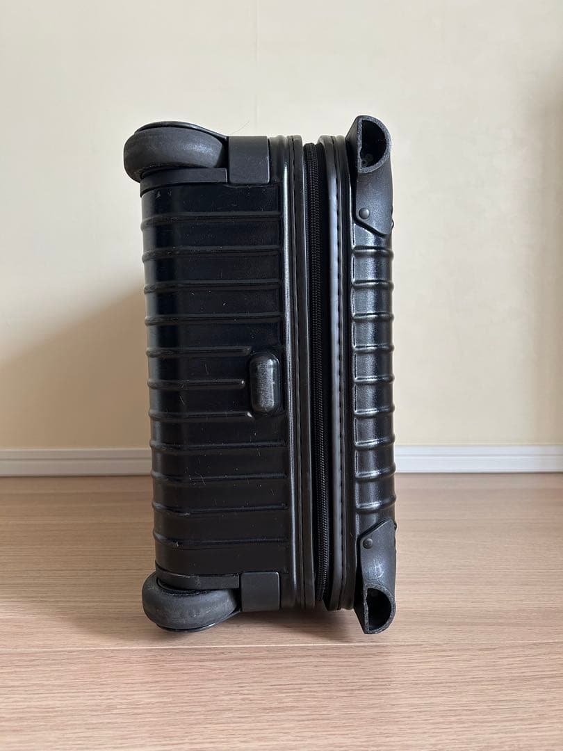 RIMOWA リモワ サルサ 2輪 キャリーケース 35L ブラック 黒