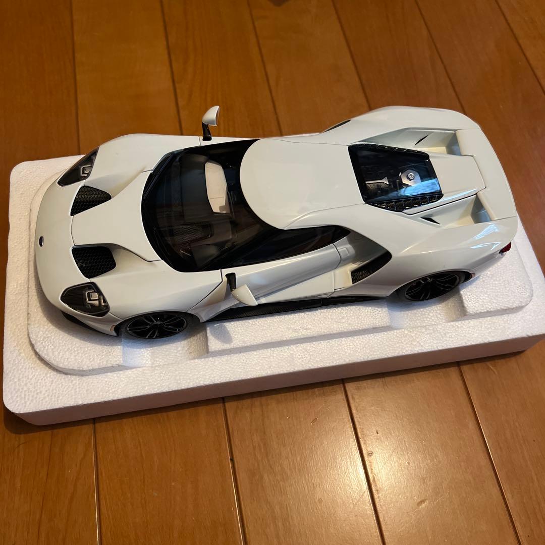 ハッピー様用 AUTOart 1/18 Ford GT ホワイト　オートアート