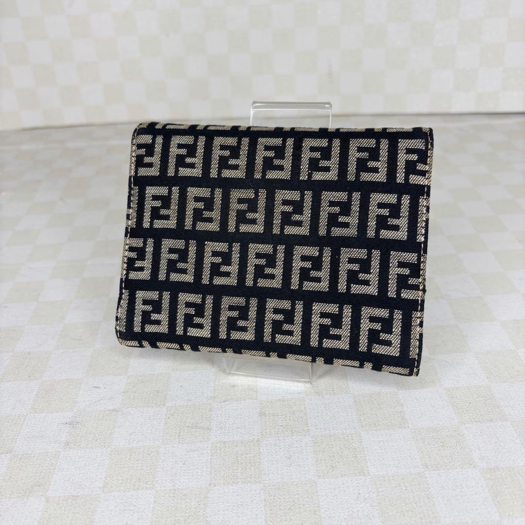 極美品　FENDI フェンディ　財布　二つ折り　M94