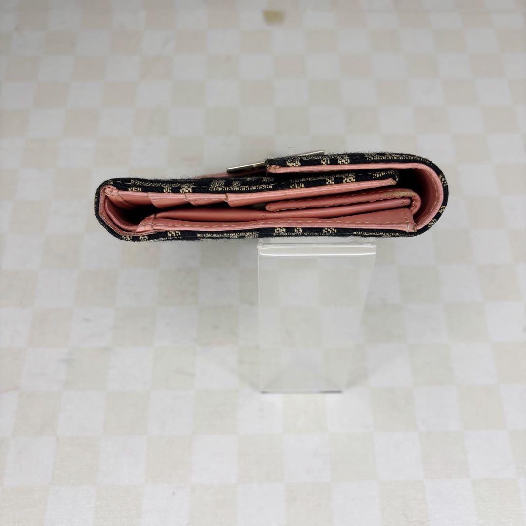 極美品　FENDI フェンディ　財布　二つ折り　M94