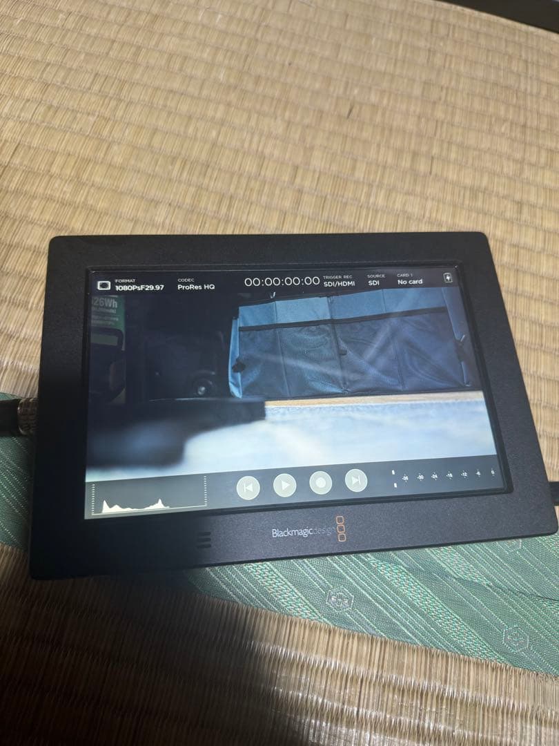 ブラックマジックデザイン　ビデオアシスト4K 7インチ　VIDEO ASSIST