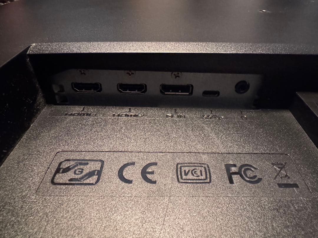 BenQ EW3270U 4Kモニター