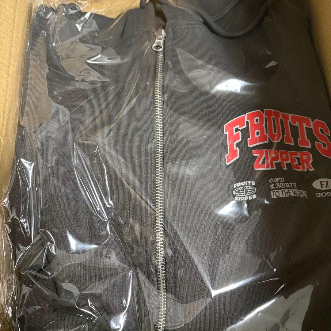 【新品未開封】FRUITS ZIPPER OSHI API 月足天音 パーカー