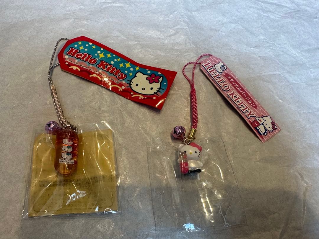【激レア】ご当地キティ オリジナルストラップ　メディカル　お薬