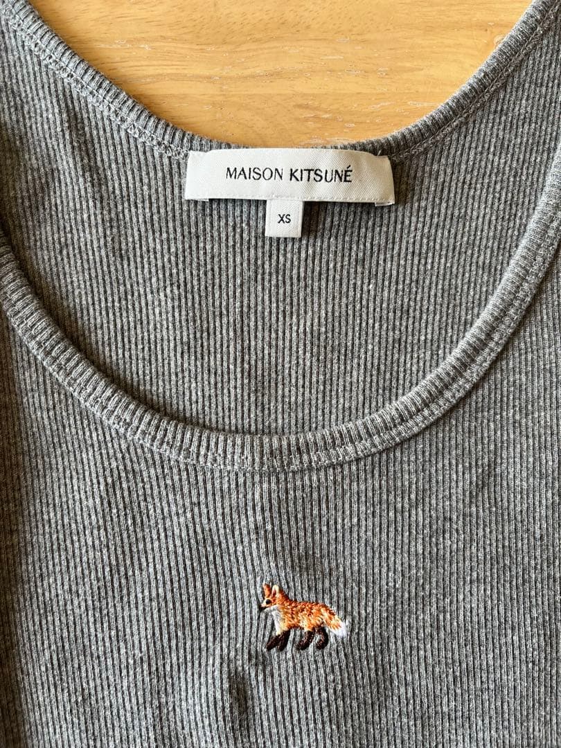 ほぼ未使用 完売品 Maison Kitsuné グレー タンクトップ XS