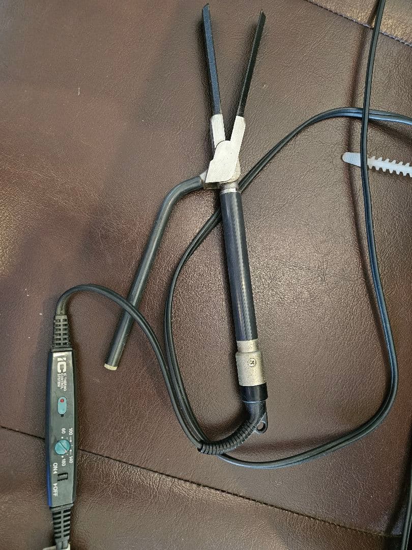 ショートヘア用ストレートアイロン