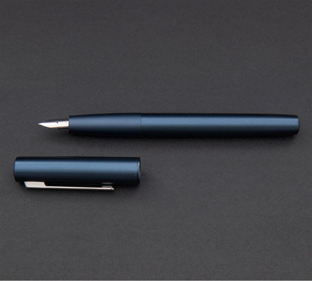 【限定】LAMY アイオン 万年筆 EF ディープダークブルー　ラミー aion