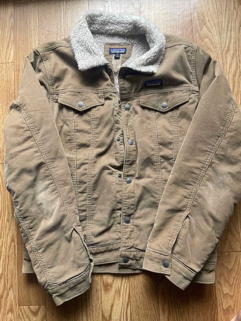 k*u様 patagoniaパイルラインドトラッカージャケットmen's M