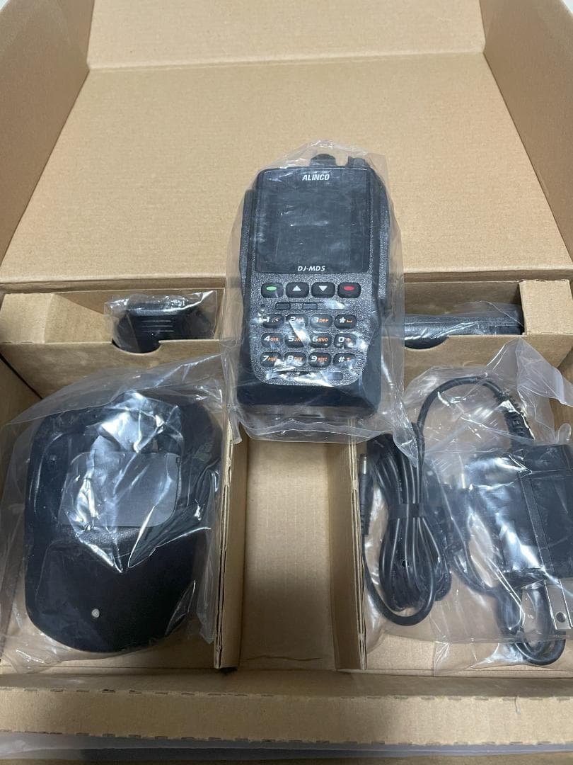 DJ-MD5 DMRトランシーバー