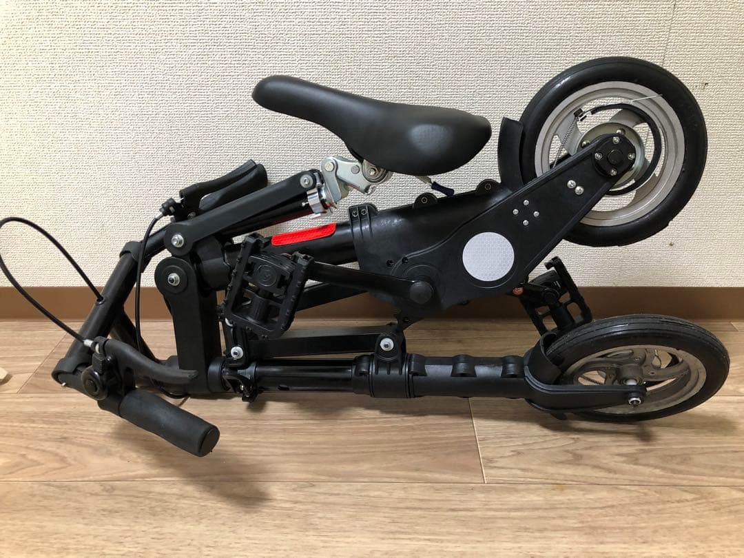 折りたたみ自転車　軽量　8インチ