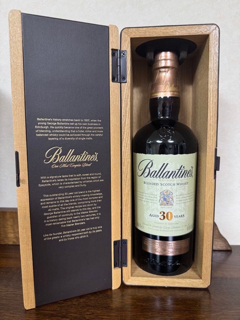 【新品未開封】 Ballantine's 30年 スコッチウイスキー 木箱入り