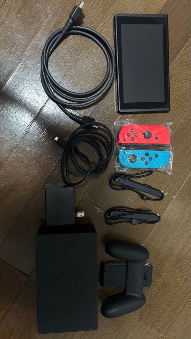 Nintendo Switch 本体 赤・青