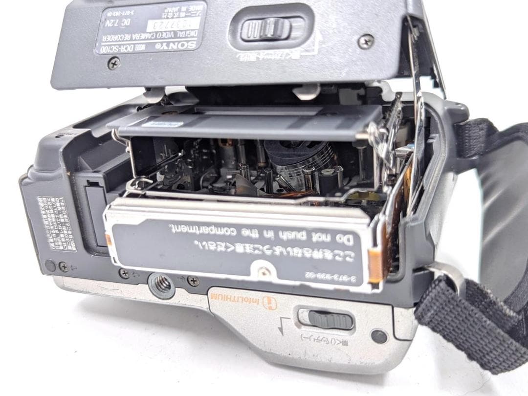 miniDVのダビングに！SONY ビデオカメラ DCR-SC100