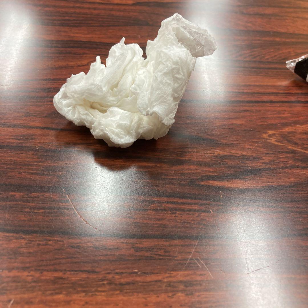 使いすてのティッシュ