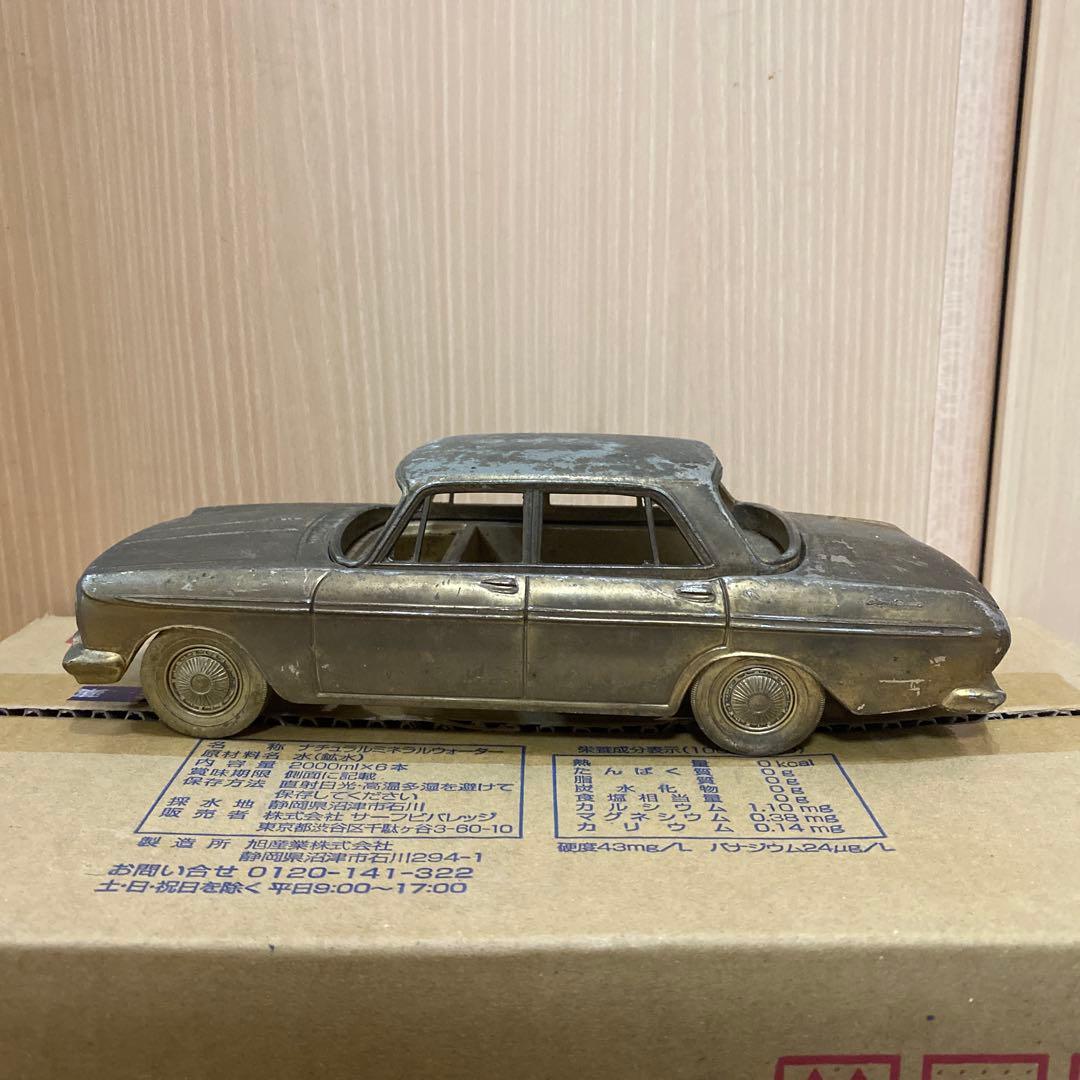 ⭐︎当時物⭐︎ クラウン　デラックス　トヨペット　クラシックカー型　灰皿 金属製