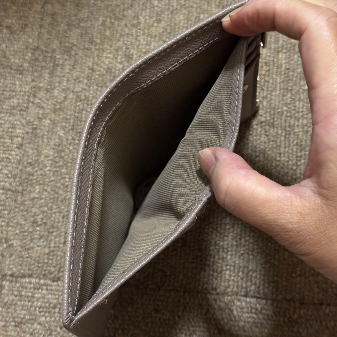 【美品】FURLA フルラ　二つ折り財布　ベージュ　週1回半年使用　即購入OK！