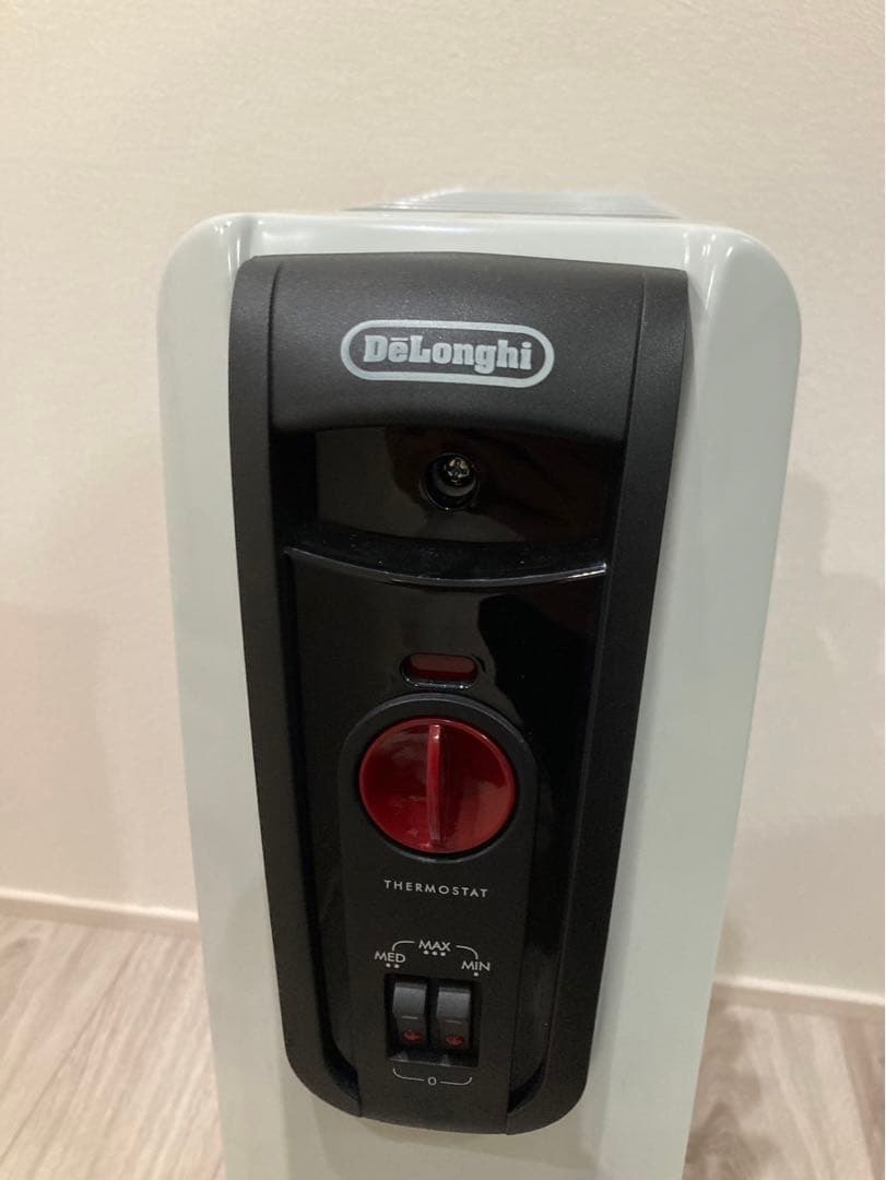 デロンギ　1500W オイルヒーター H771015EFSN-BK