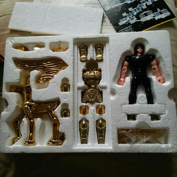 初期聖闘士星矢ゴールドクロスフィギュア