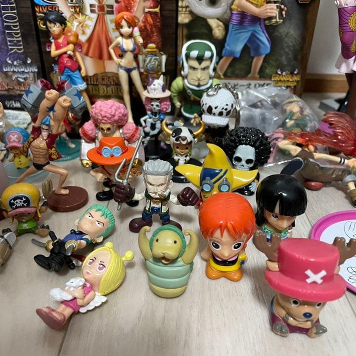 ワンピース フィギュア・グッズ まとめ売り