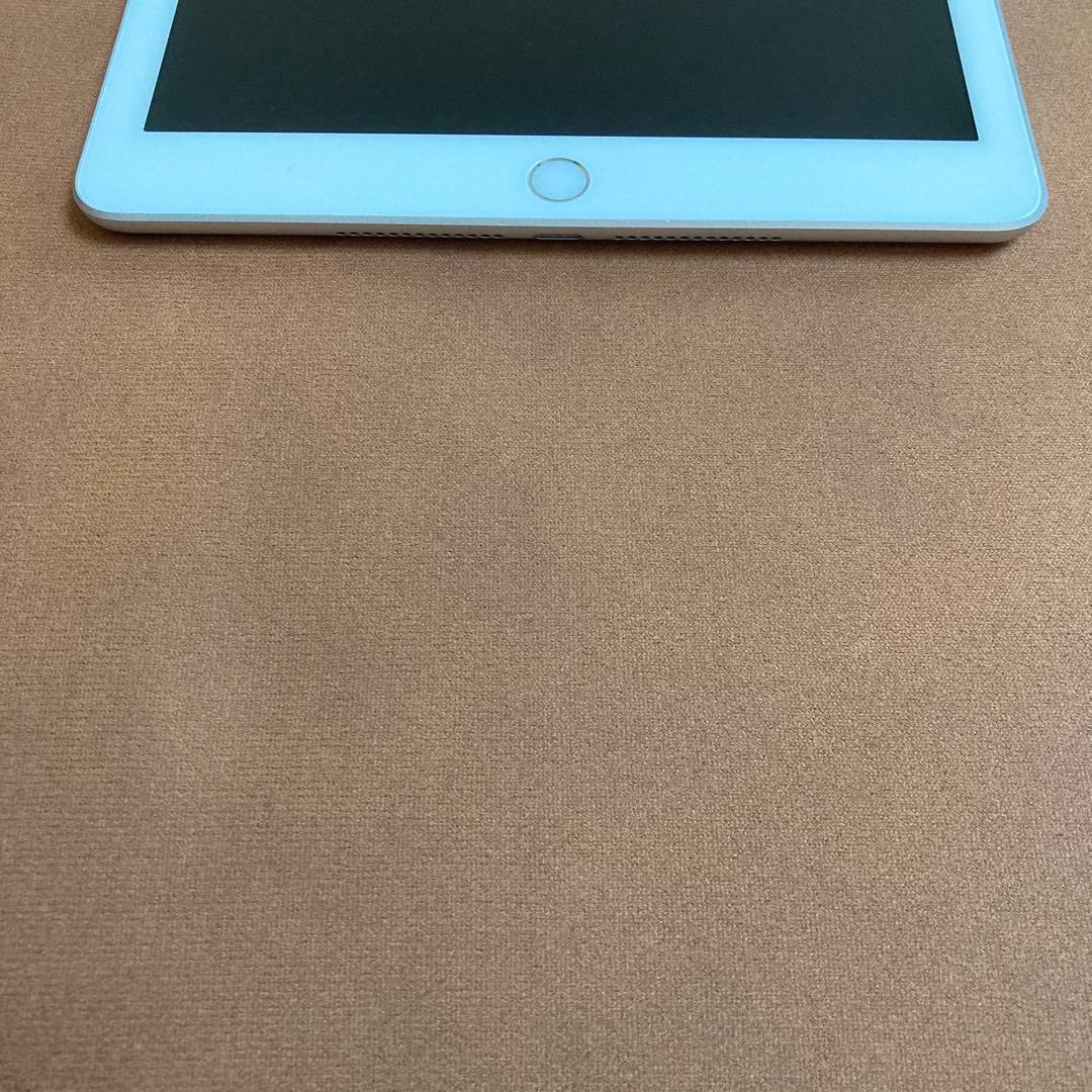 3889【早い者勝ち】iPad6 第6世代 32GB WIFIモデル☆
