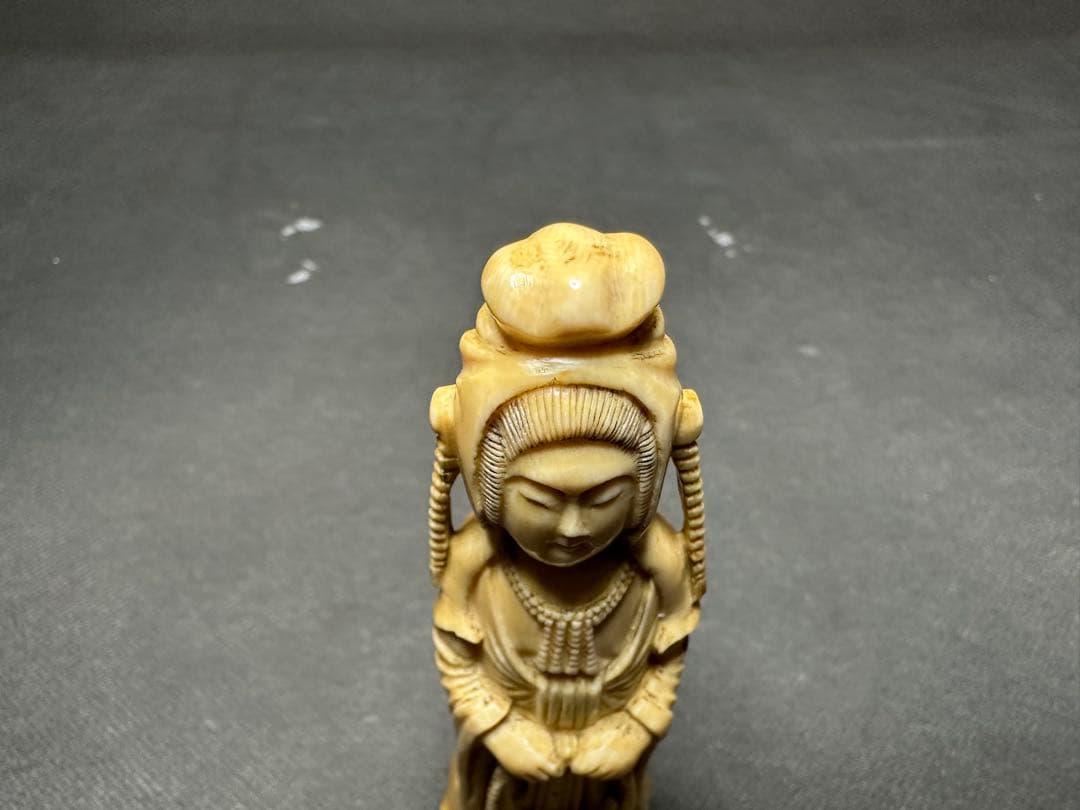 極上　置物　時代物　元禄美人　天然素材　アンティーク　和彫　骨董　飾り物古美術品