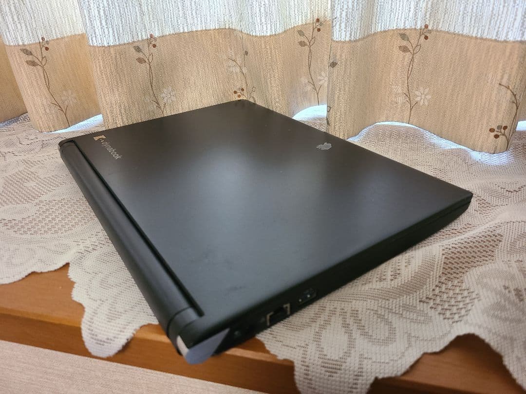 東芝RX33 Wドライブ内蔵 SSD+HDD W11 25H2 Office