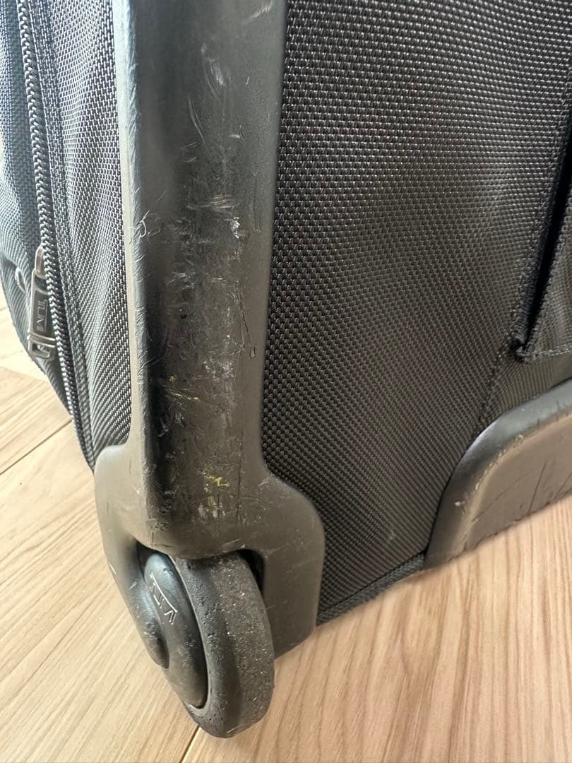 TUMI キャリー ビジネスバッグ 機内持込可能 ブリーフケース 26103D4