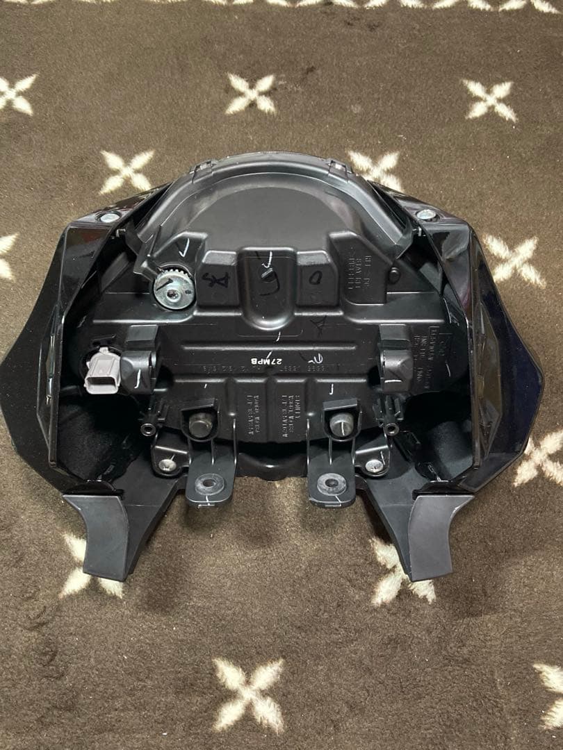 スズキ GSX-S125 純正ヘッドライトユニット　23〜