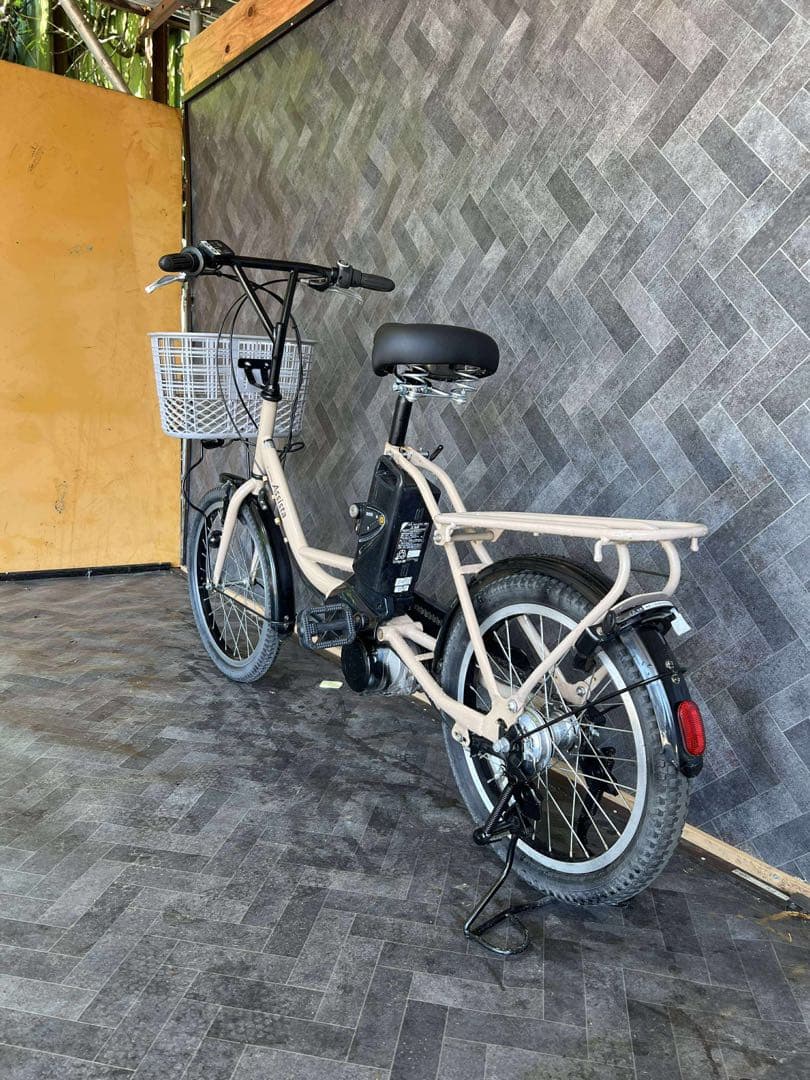 電動アシスト自転車 ベージュ シティタイプバッテリー8.9ah