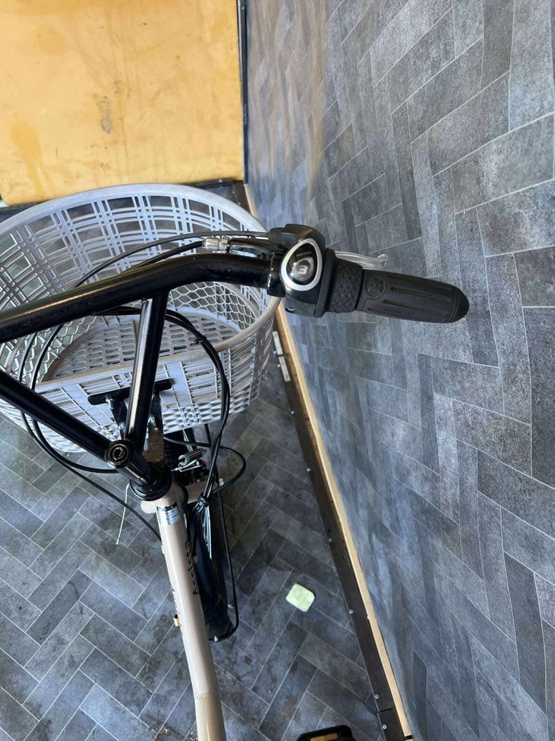 電動アシスト自転車 ベージュ シティタイプバッテリー8.9ah