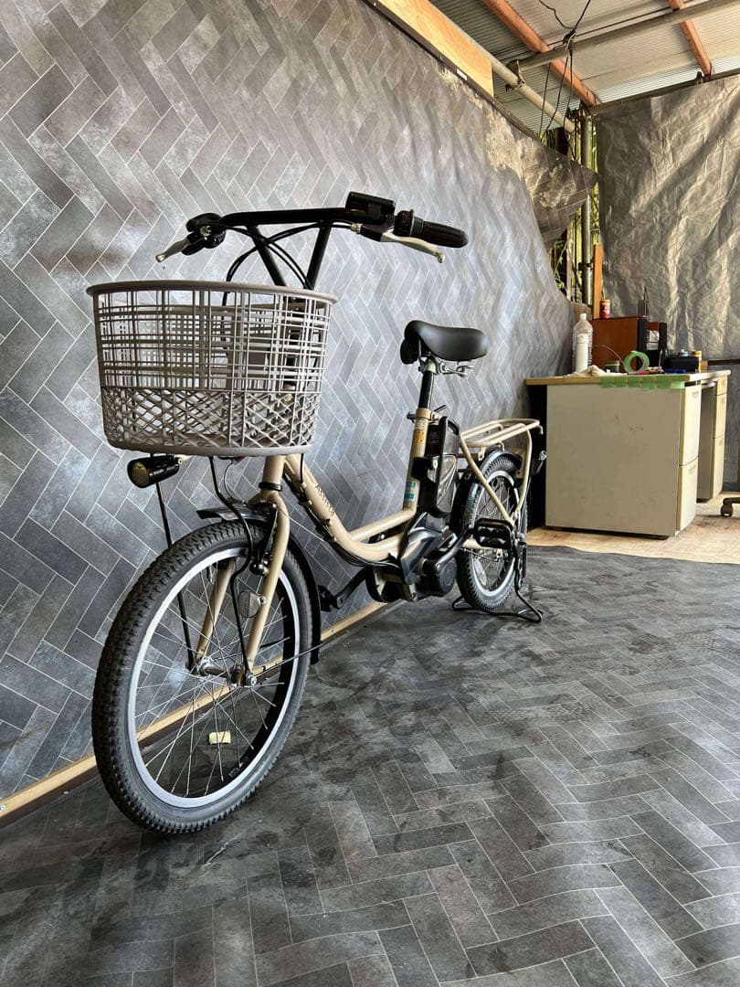 電動アシスト自転車 ベージュ シティタイプバッテリー8.9ah