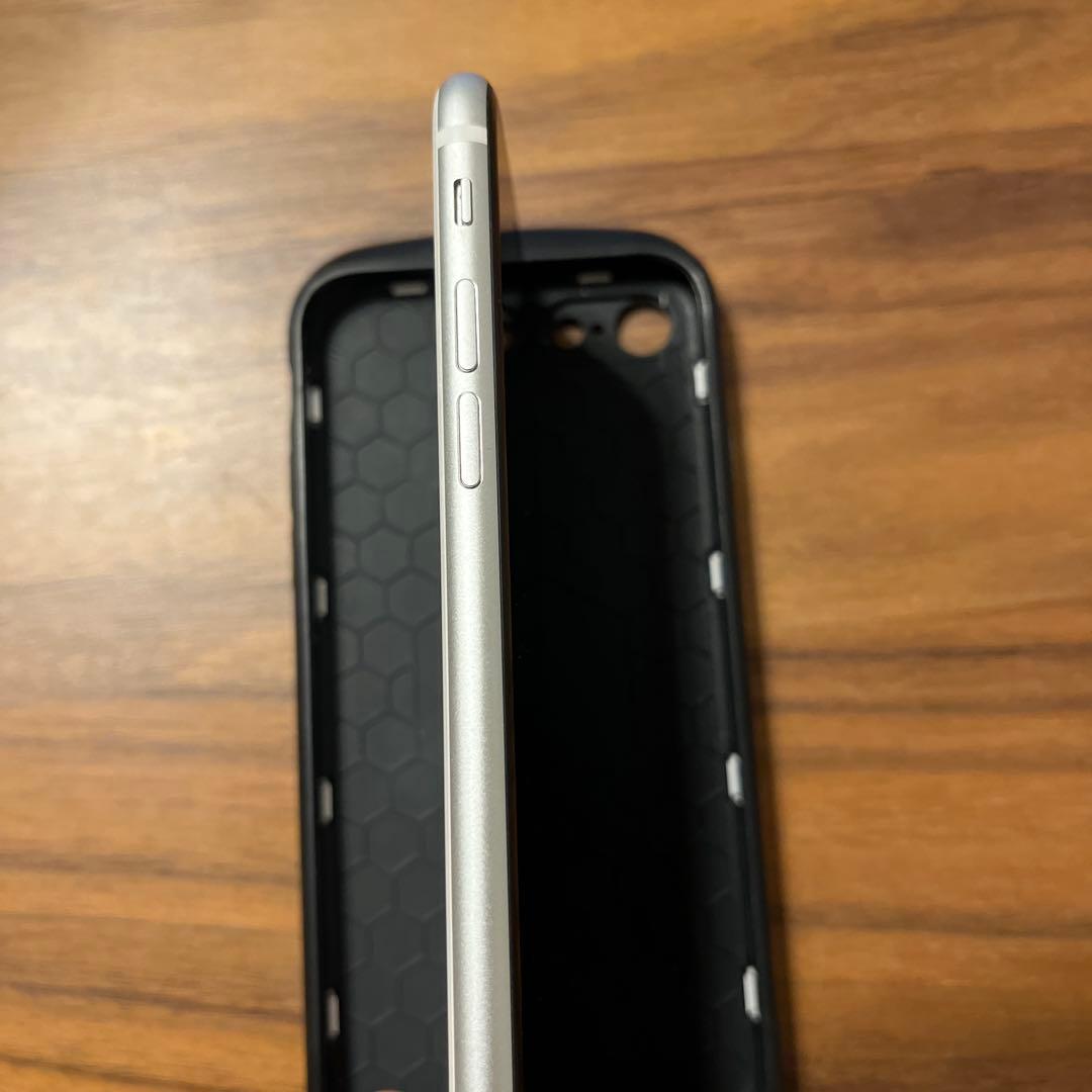 iPhoneSE2 ホワイト 64GB ガラスフィルム付