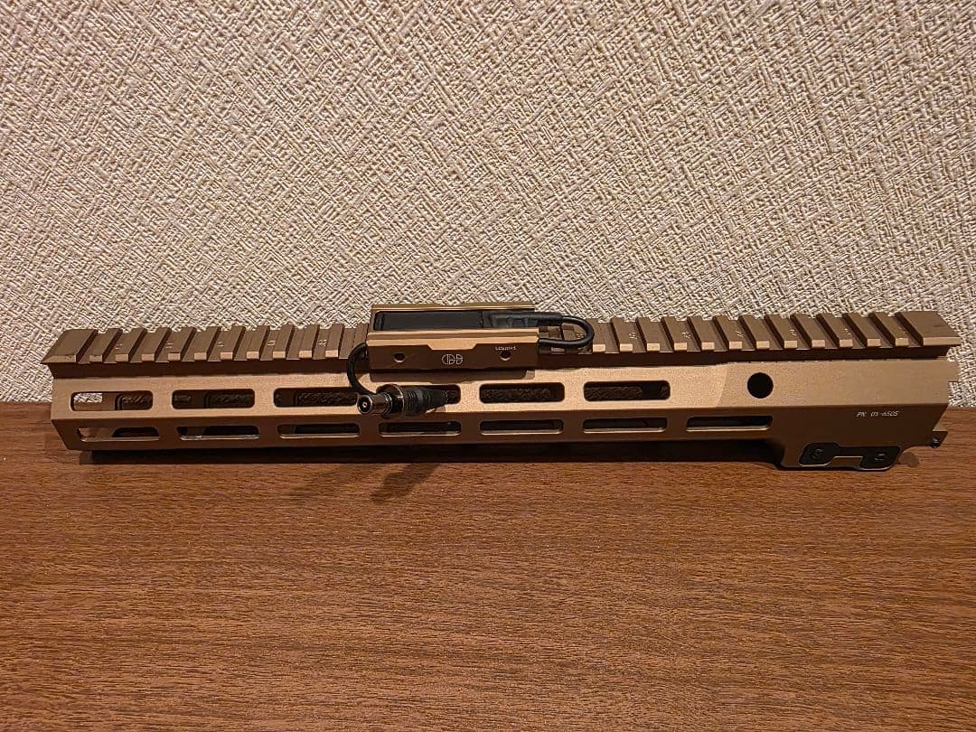 Geisseleタイプ SMR Mk16 URG-I 13.5インチハンドガード