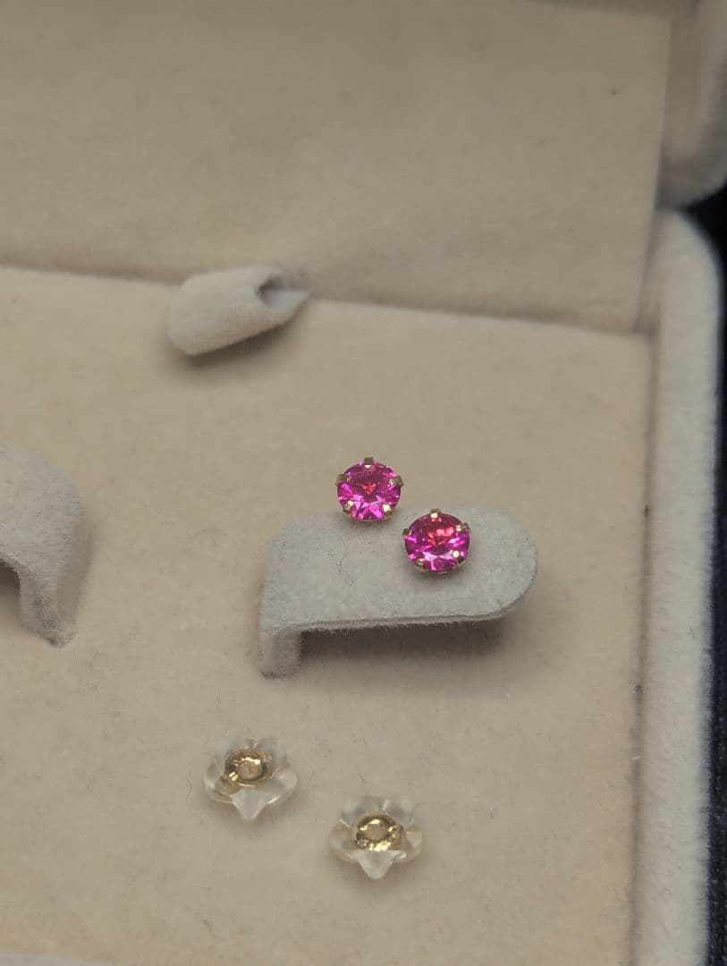 k18 ルビーピアス