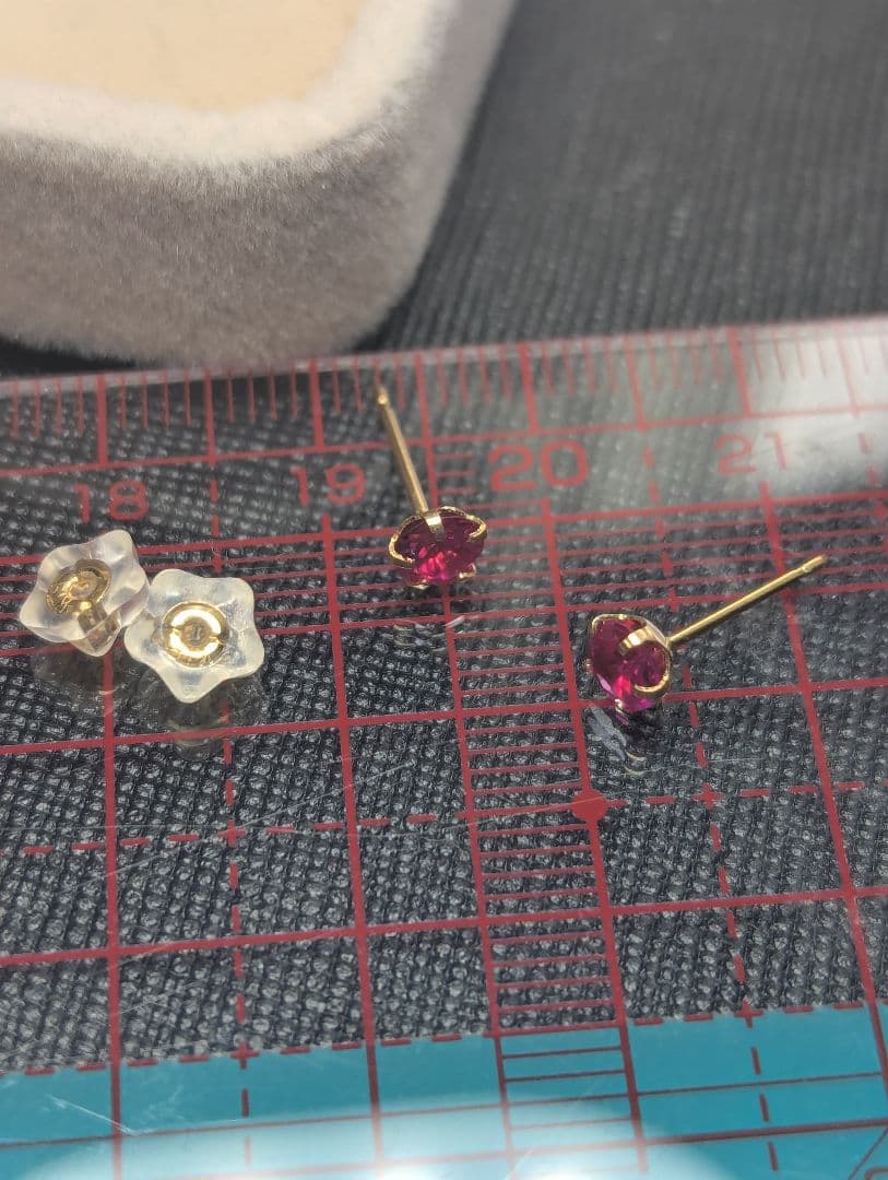 k18 ルビーピアス