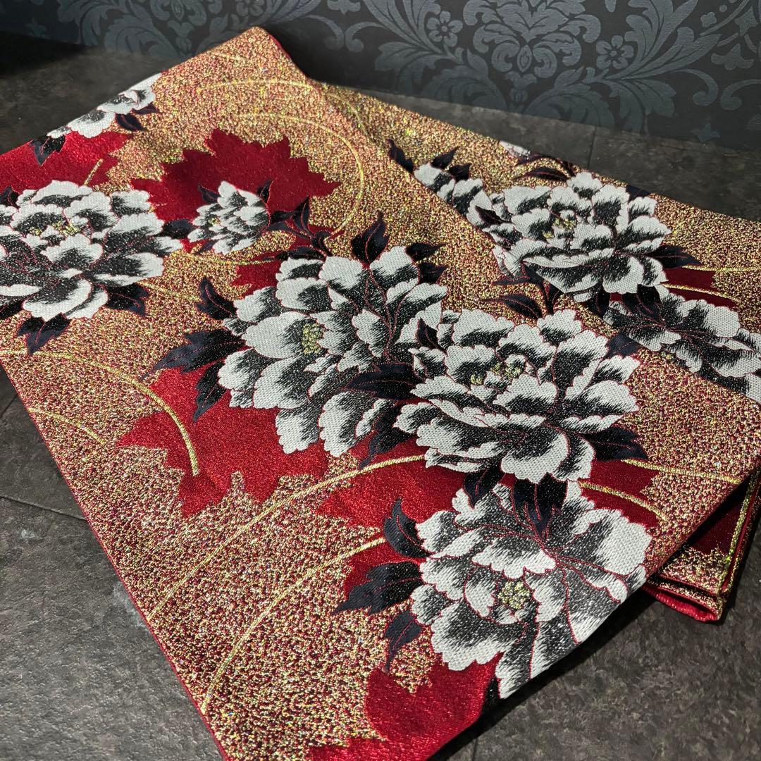 美品　染分け　花模様　金彩　牡丹　逸品　振袖　フルセット 振り袖