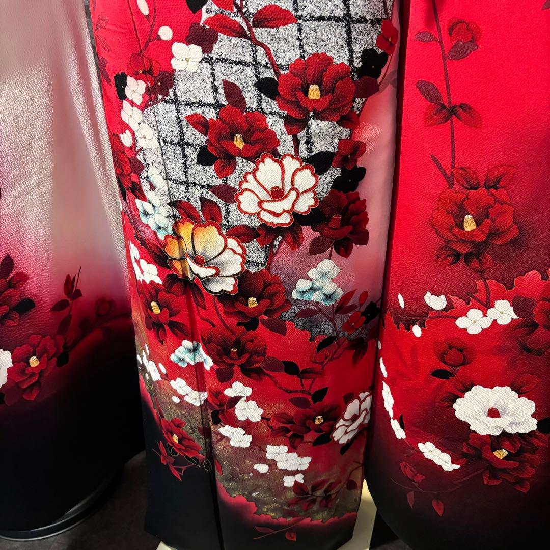 美品　染分け　花模様　金彩　牡丹　逸品　振袖　フルセット 振り袖