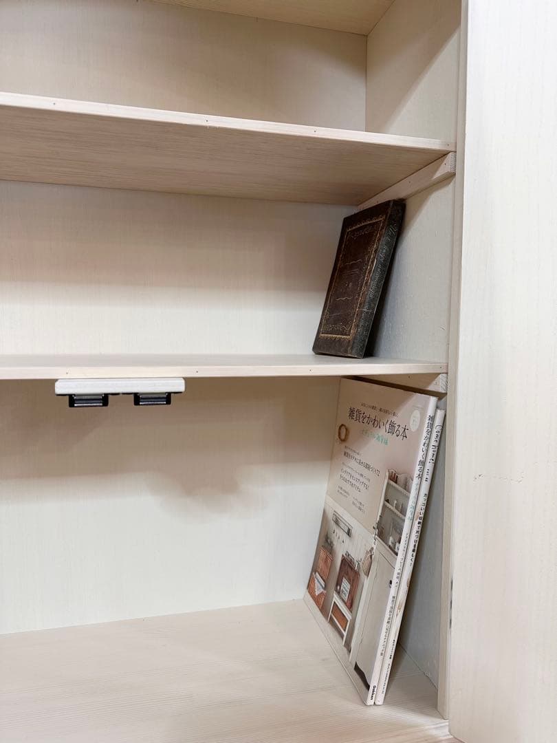 【1点のみ】展示品のため値引き ホワイト木製扉付きアーチのキャビネット