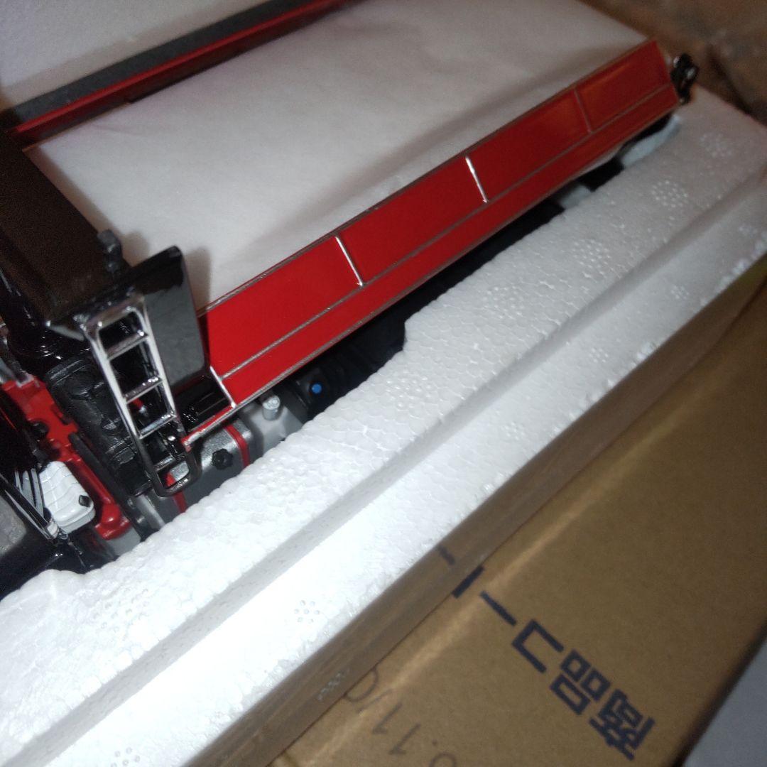 UDトラックス　クオンダンプトラック　1/43