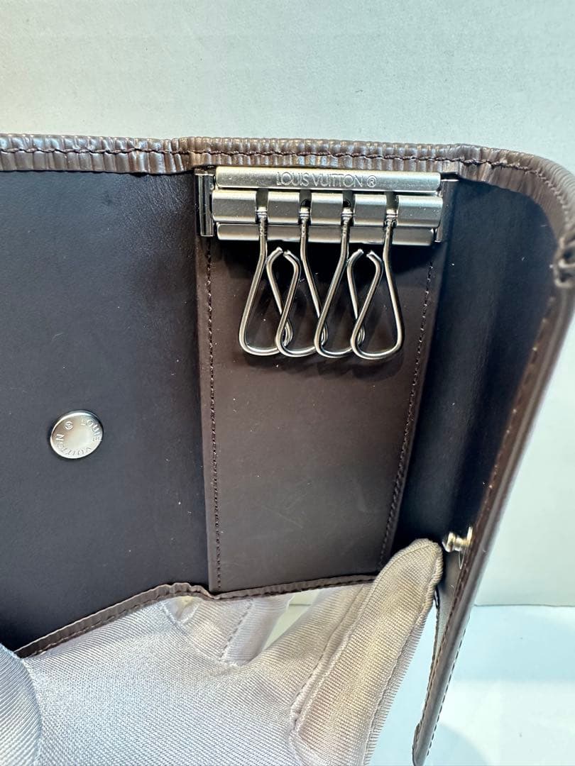 「未使用」ルイ ヴィトン エピ ミュルティクレ4連キーケース モカ ブラウン