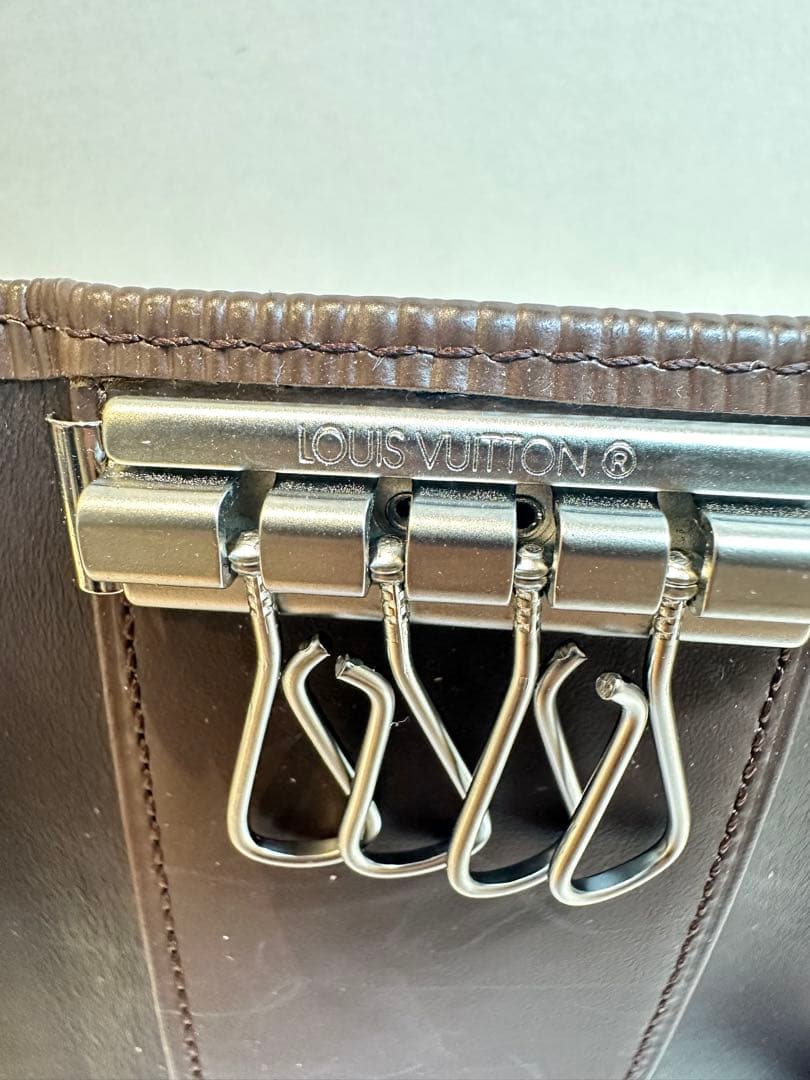 「未使用」ルイ ヴィトン エピ ミュルティクレ4連キーケース モカ ブラウン