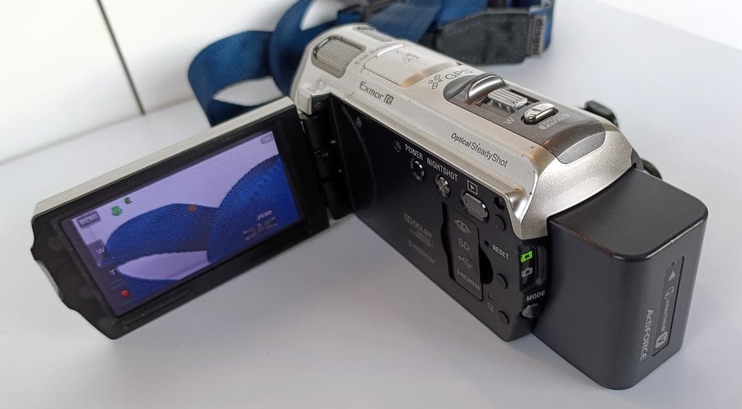 M*a様 SONY ビデオカメラ HDR-CX560 本体とACアダプター【完動