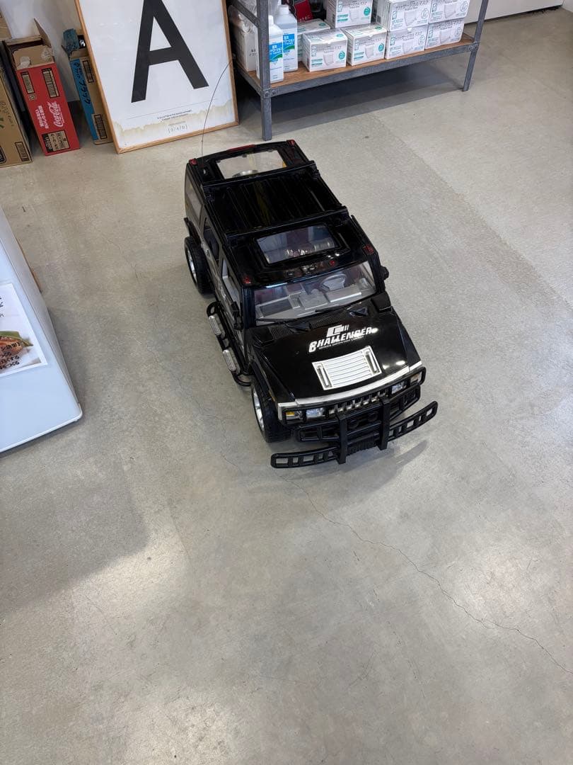 オフロードラジコンカー 黒